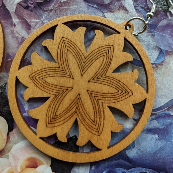 NEW Boho Wooden Dangle Earrings - Picture 3 of 3